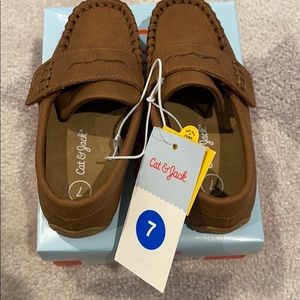 Cat &Jack toddler size 7 loafers
